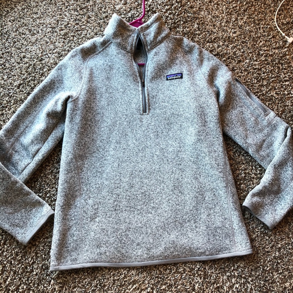 Patagonia Grey Women’s pullover